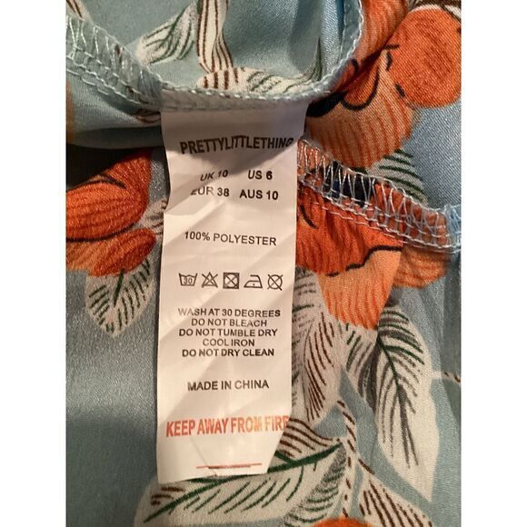 Pretty Little Thing Blue Floral Print Wrap Mini Dress US Size‎ 6 - Picture 5 of 5